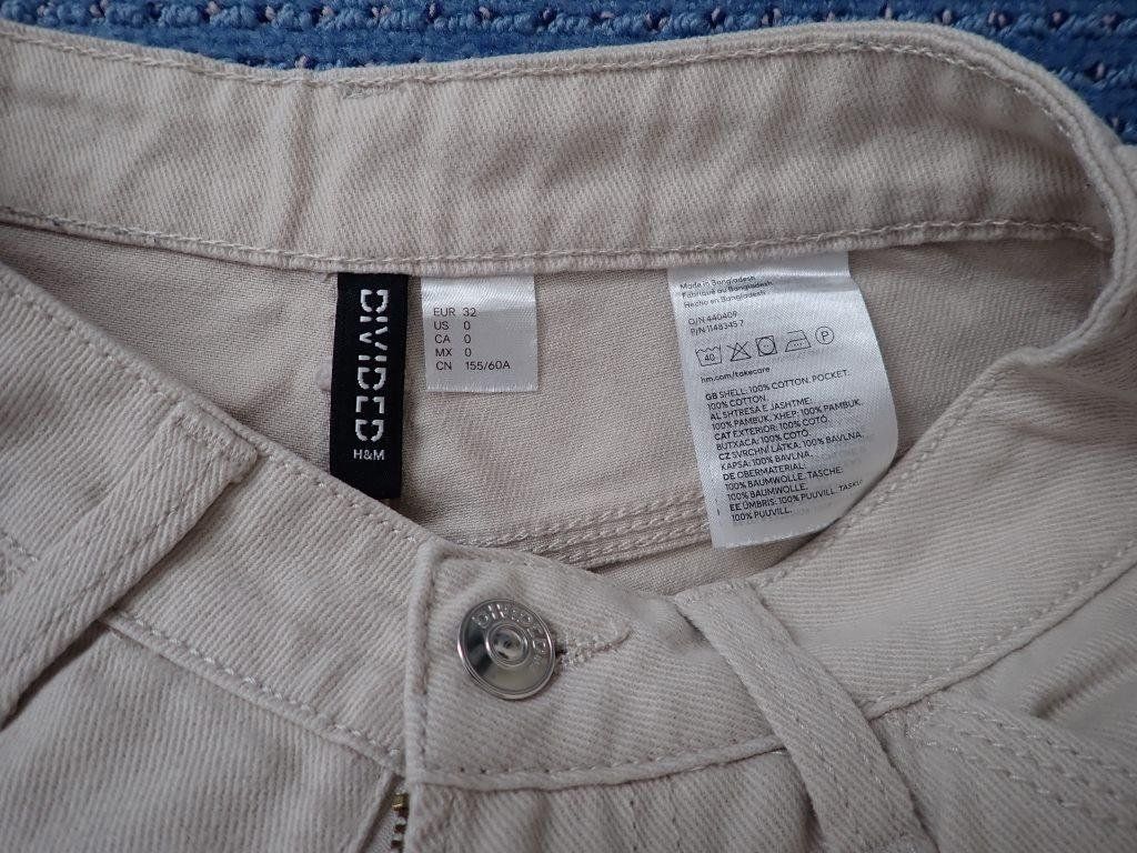 Pantaloni: Kurze Hose Divided Grösse 32 – Usato da Galgenen venduto da Marc98 1