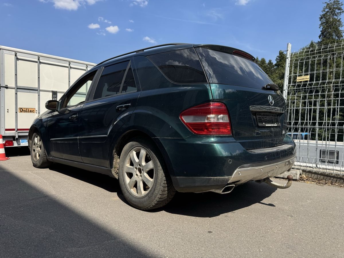 Mercedes-Benz Autos: Mercedes ML350 – Defekt aus Kirchdorf BE von AmericanFootball.35 1