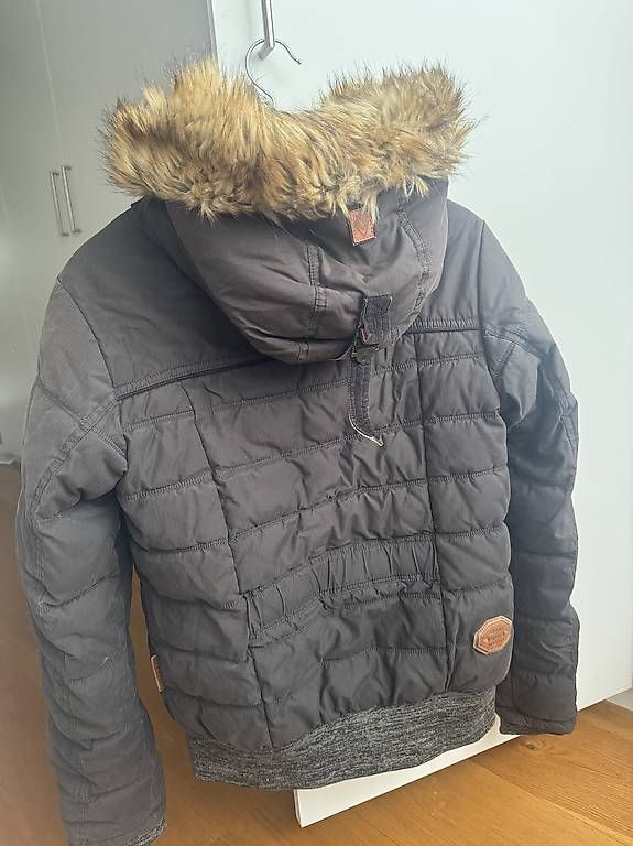 Naketano Giacche: Winterjacke Naketano Gr. S dunkelblau Anthrazit – Usato da Neukirch (Egnach) venduto da JTSilvana 1