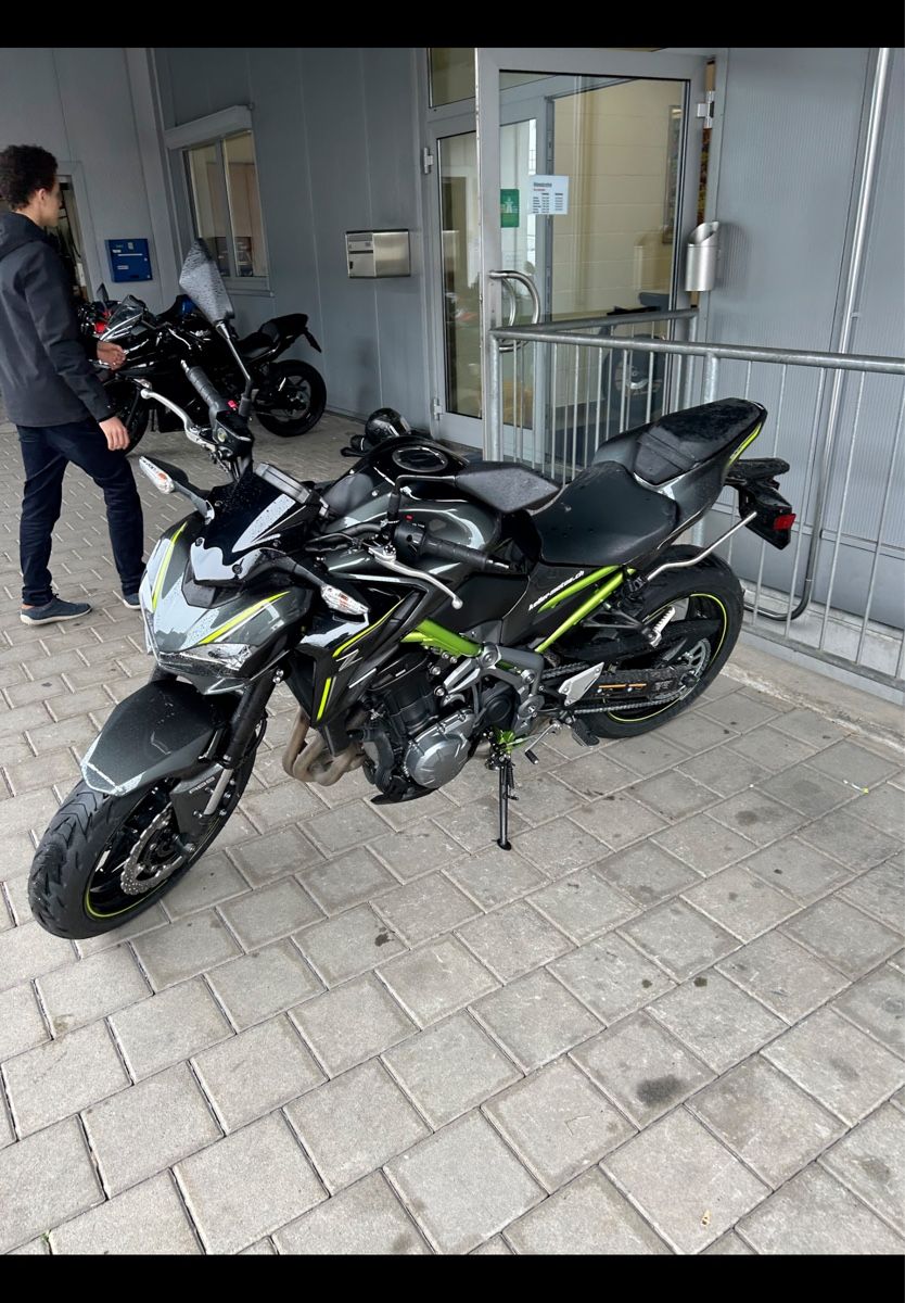 Kawasaki Strada: Kawasaki Z900 – Usato da Wetzikon ZH venduto da kev_vsr9 4