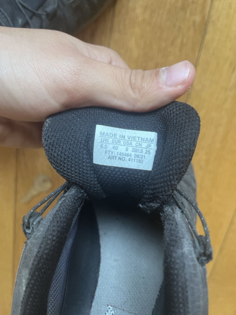 Salomon Scarpe da uomo: Chausure de marche Salomon taille 40 – Usato da Lausanne venduto da LorenaOrtega 1