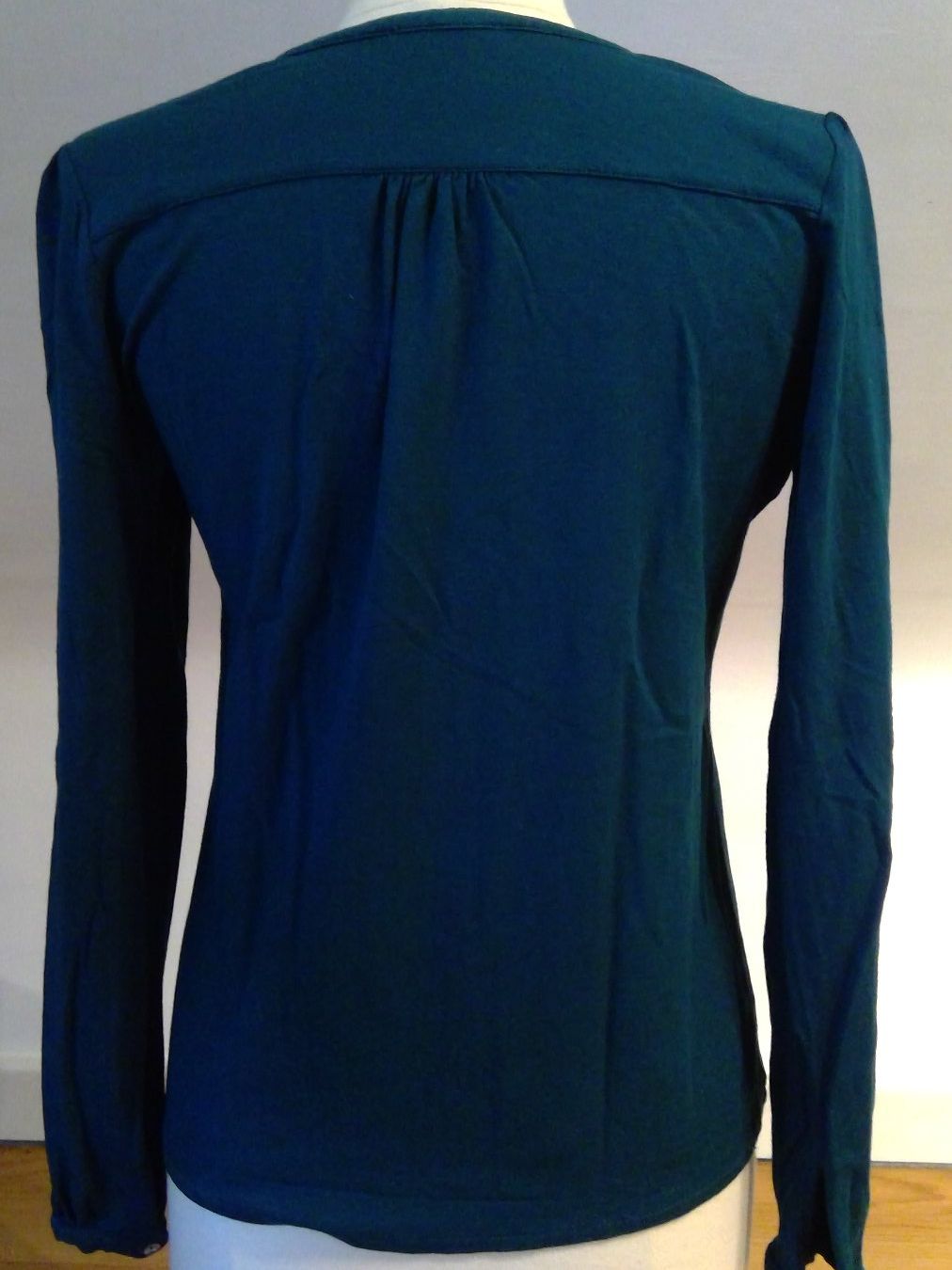 T-shirt: Damen Langarmshirt – Usato da Basel venduto da Merlin97 1