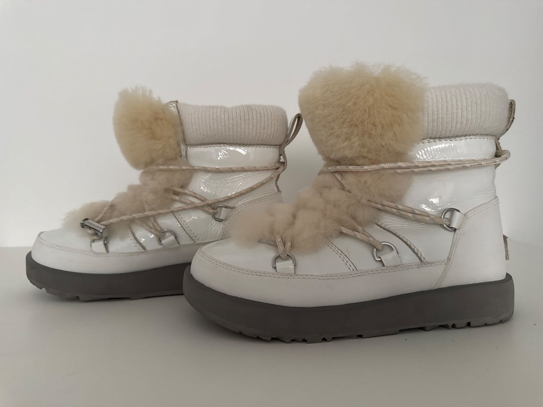 Ugg Damenschuhe: UGG waterproof BOOTS Gr. 37 EU – Gebraucht aus Brüttisellen von xe_m 1