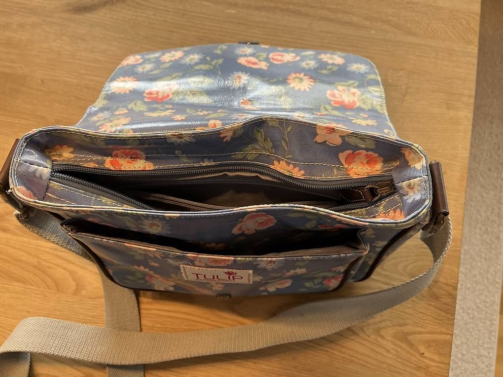 Taschen für Damen: Schöne Tasche der Marke "Tulip" – Gebraucht aus Zürich von ZSC01 3