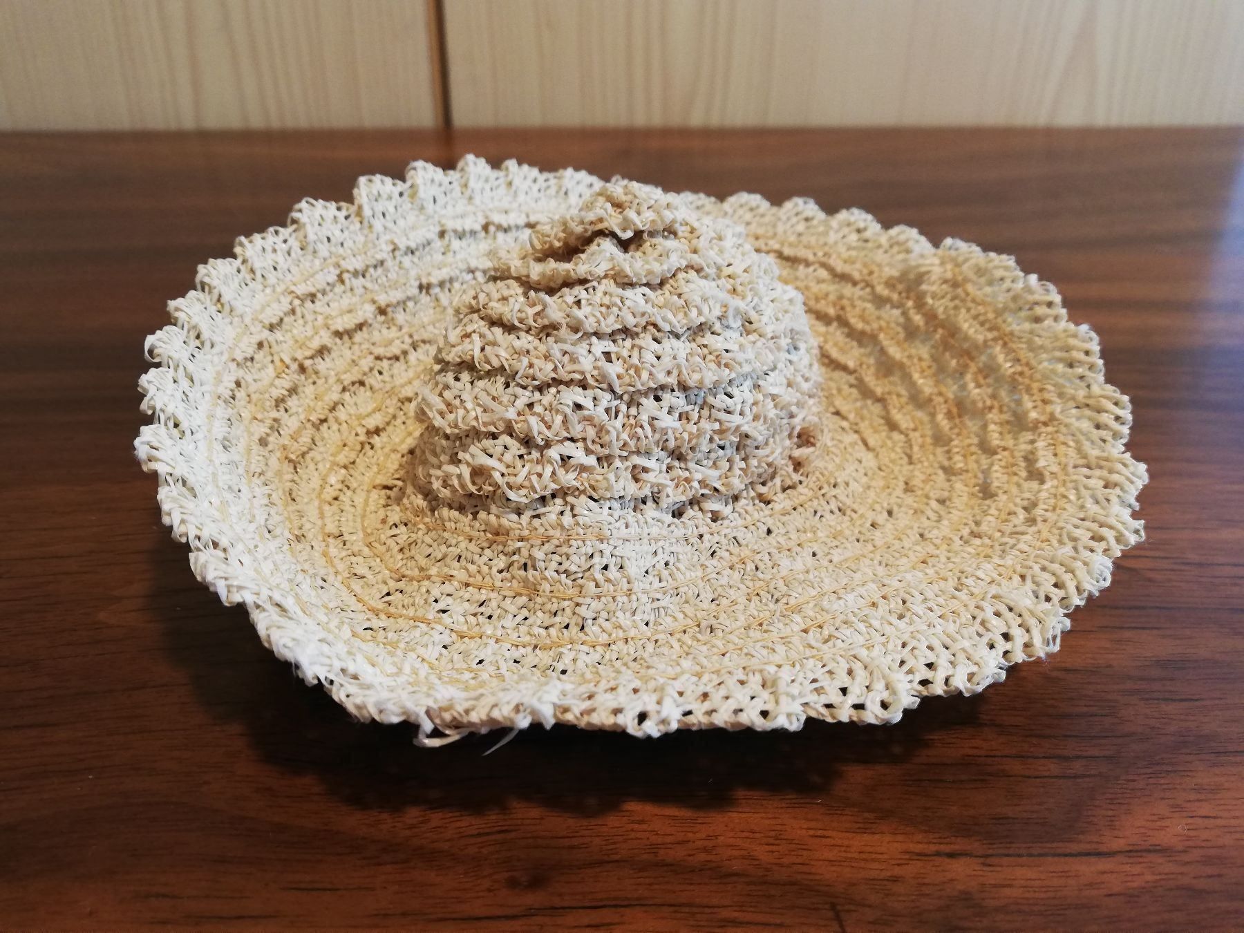 Puppen: Hut Puppen Beige Feinarbeit – Gebraucht aus Zuerich von lichti 2