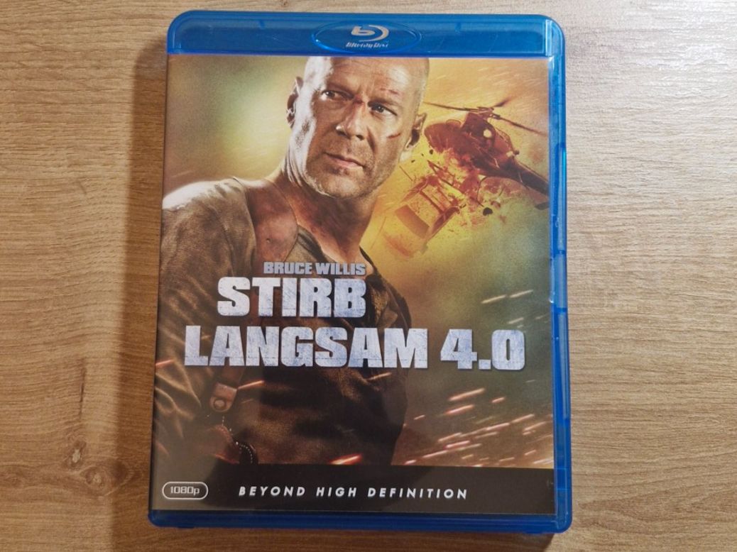 Tutti i DVDs: Stirb Langsam 4.0 (2007) Bluray – Usato da Pfungen venduto da Whitie
