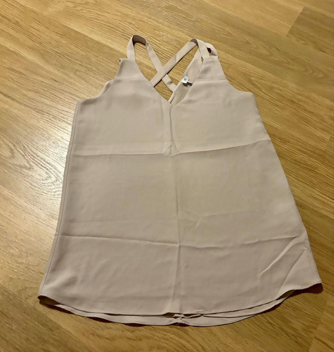 Tops: River Island Satin Top – D'occasion à Baden par Tiffany6878
