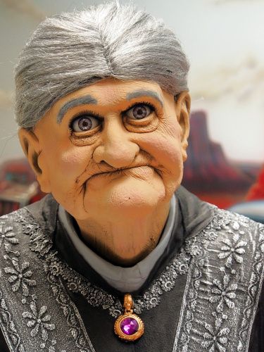 Spielautomaten: Butler Emma – Neu (gemäss Beschreibung) aus Schalunen von schwabspielautomaten
