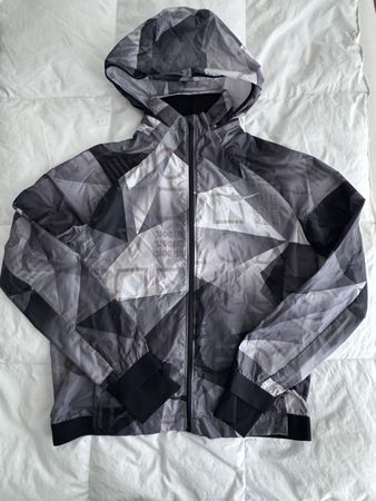 Nike Running Lightweight Jacket - Gray Black Pattern