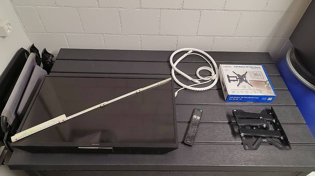 Televisori: Gratis Smart TV mit Wandhalterung – Usato da Schöftland venduto da Urs_Hunziker