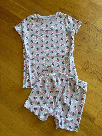 schönes Pyjama Gr. 110, Neu von Next