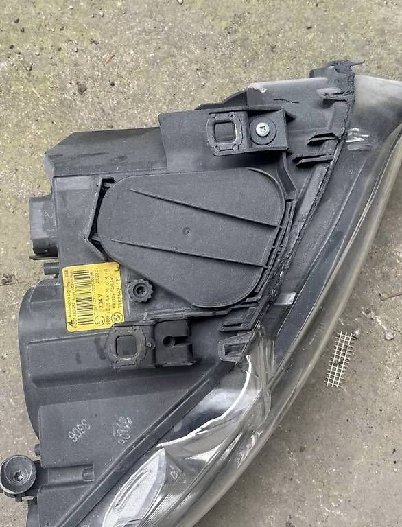 BMW Scheinwerfer: Scheinwerfer BMW E92 – Gebraucht aus Schaffhausen von mno_f76j 2