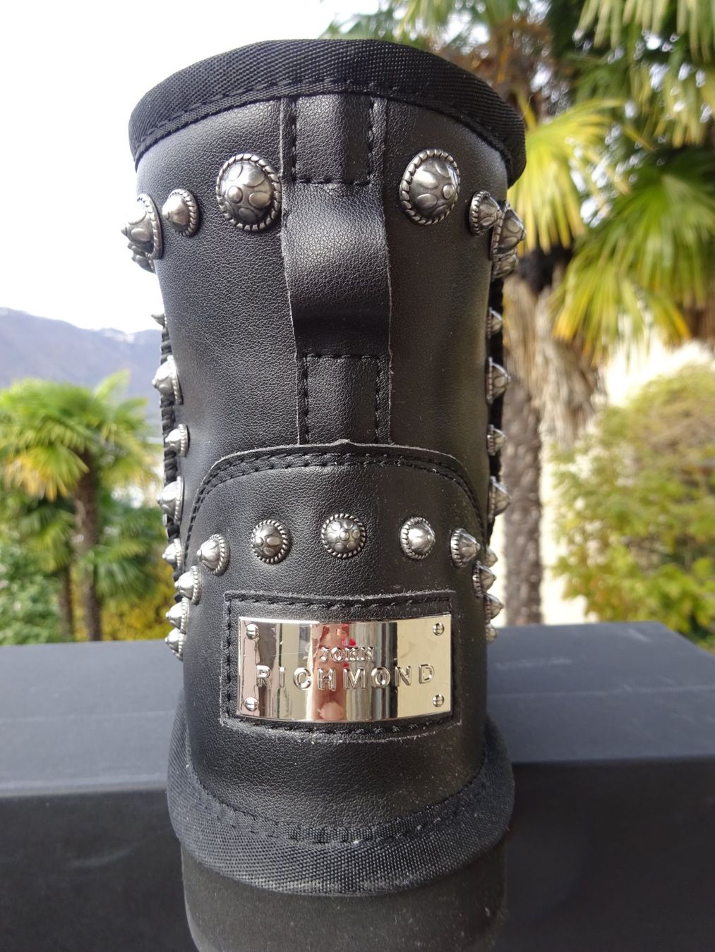 Ugg Herrenschuhe: John Richmond BELLISSIMI, COMODE e CALDE UGG n. 40 IT – Neu und originalverpackt aus Bissone von vis_lpp9 3