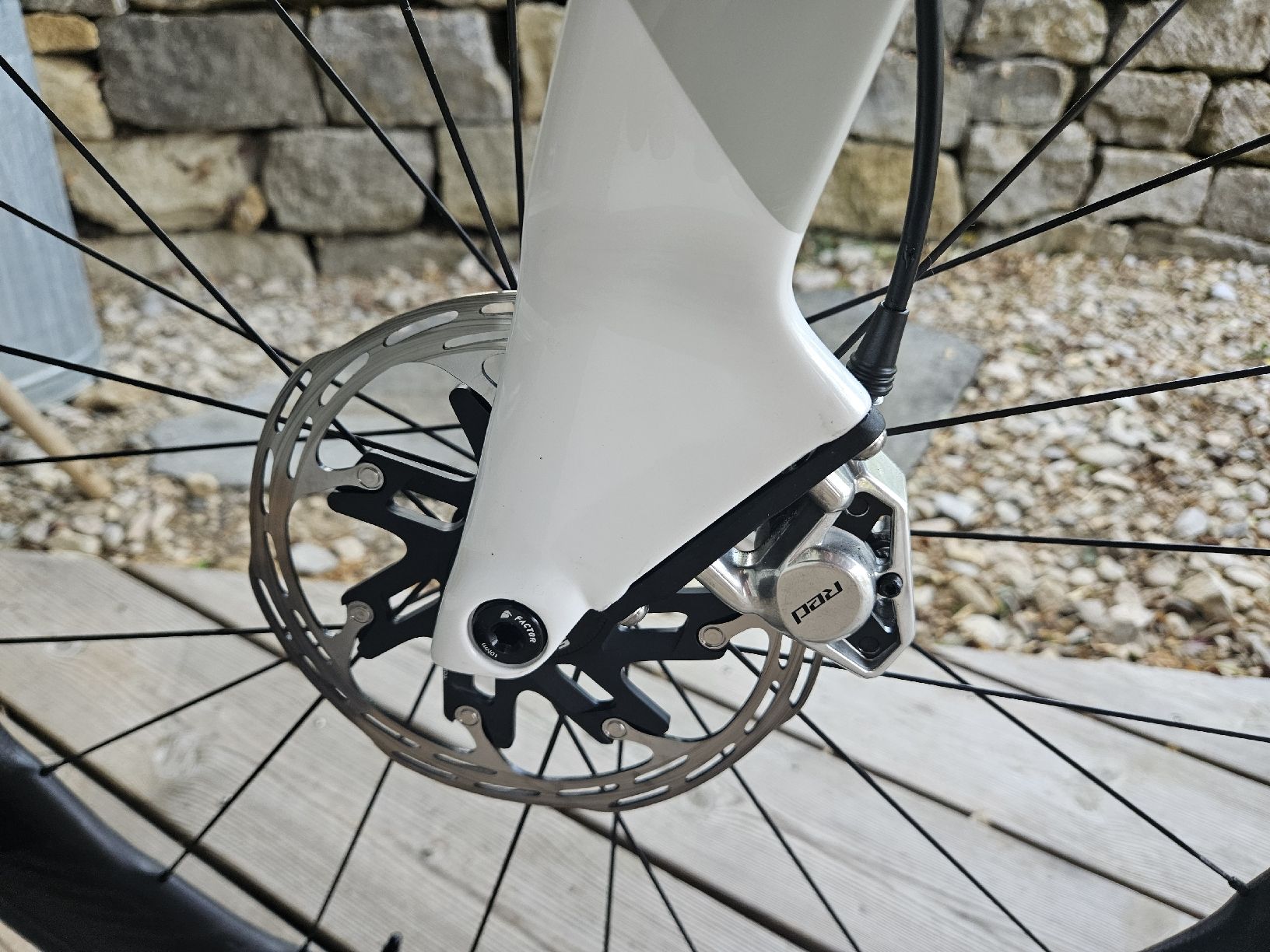 Sram Biciclette: Factor One SRAM RED – Nuovo (secondo la descrizione) da Ramlinsburg venduto da Mis_Telly 3