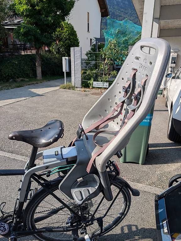 Seggiolini per auto: Velo Kindersitz Thule Yepp Maxi Seatpost – Usato da Stans venduto da Floeff 1