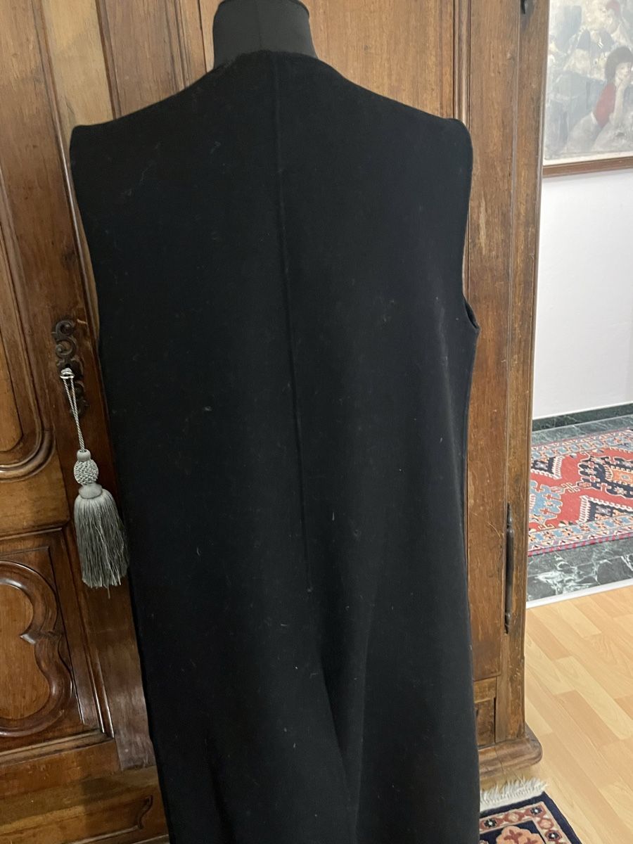 Zara Gilet & Giacche senza maniche: Gilet nero lungo  – Usato da Locarno venduto da cichita 1