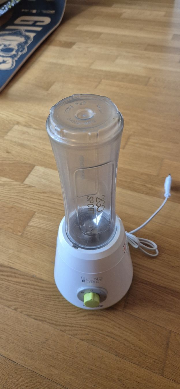 Kenwood Elettrodomestici da cucina: Kenwood Blend Xtract Smoothiemaker – Usato da Rifferswil venduto da Tinaa1987