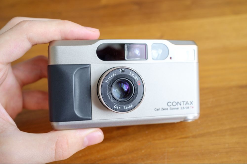 Contax Appareil photo: Contax T2 analog – Zeiss 38mm, guter Zustand, Blitz defekt – Défectueux à Baden par evanmb