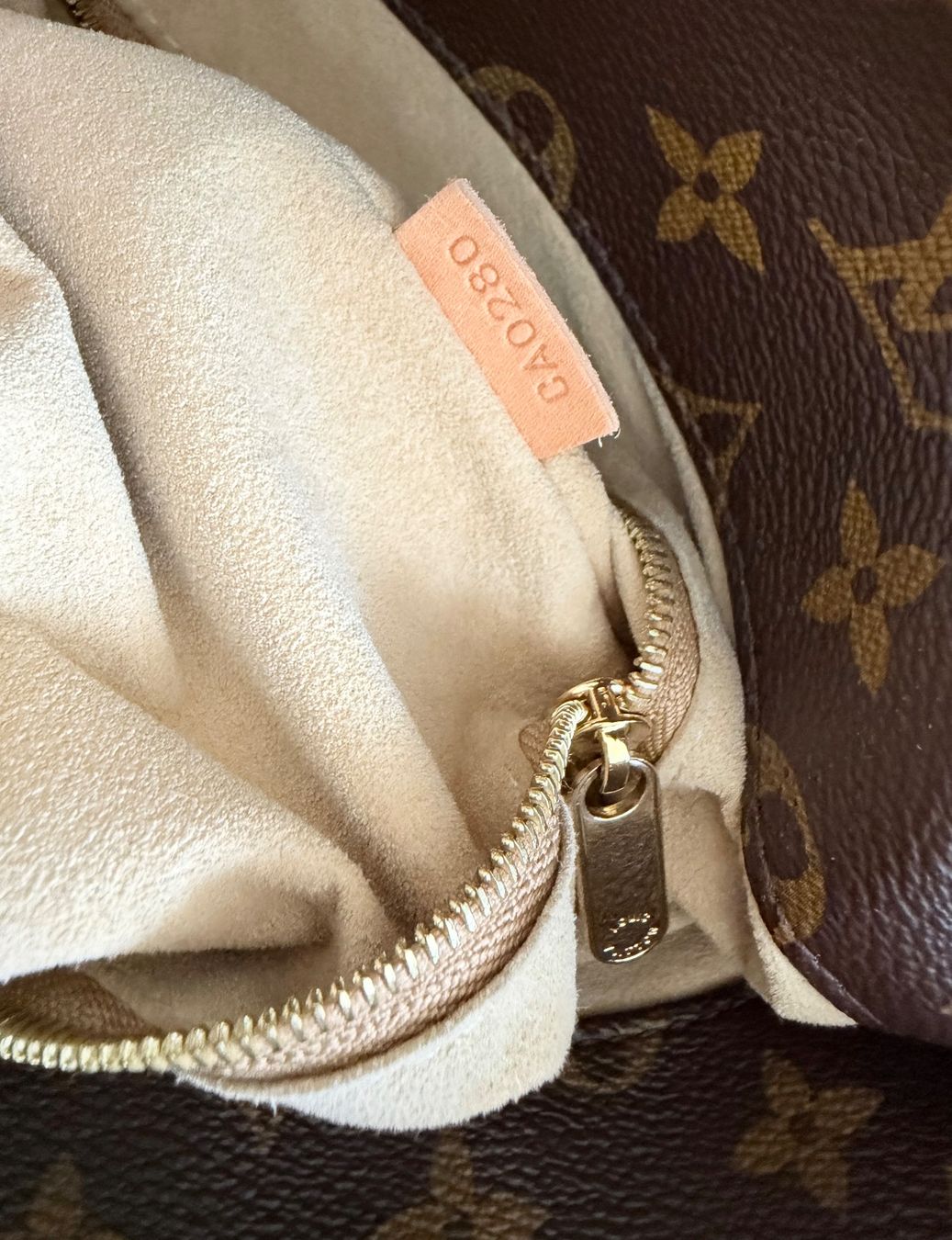 Louis Vuitton Borse da donna: Louis Vuitton Artsy – Usato da Reinach AG venduto da RobbisB 8