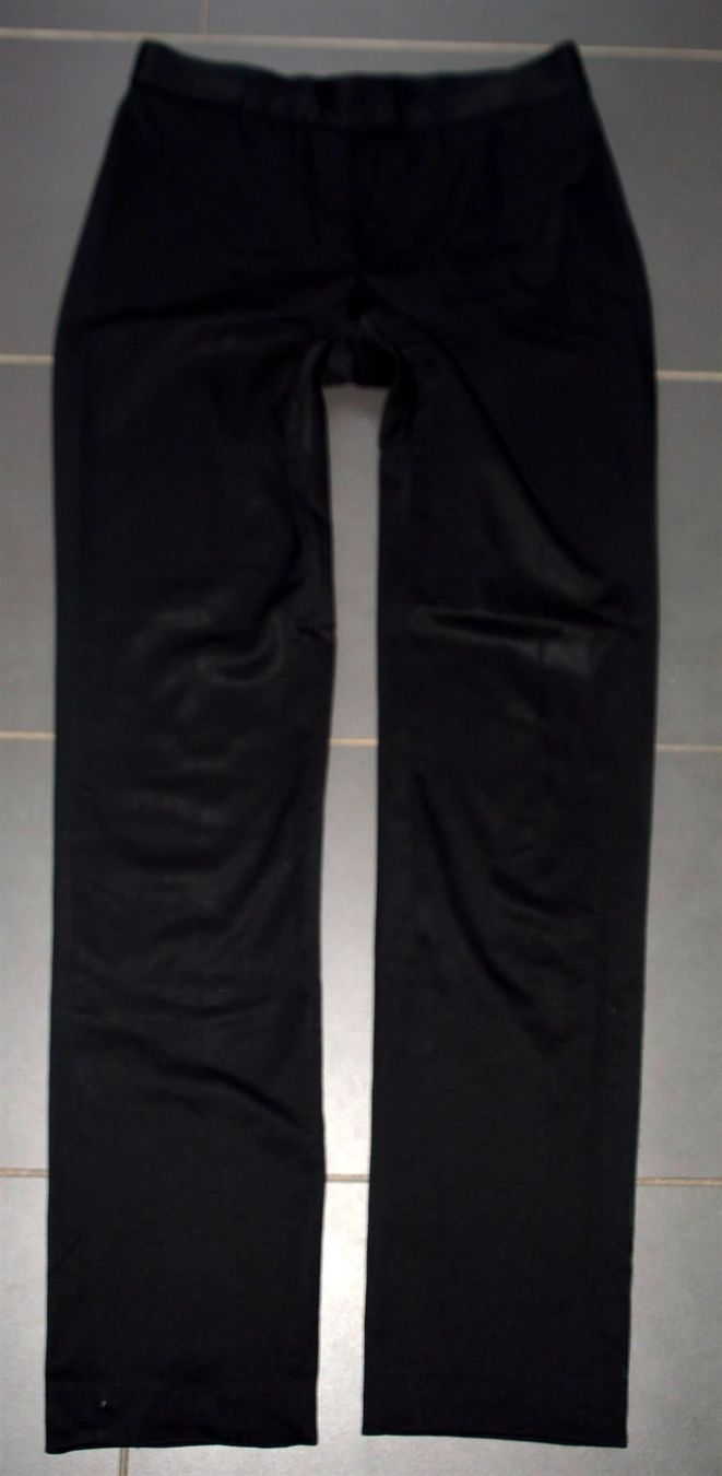 Burberry Pantaloni: Hose / Pantalon Burberry  .M – Usato da Collonges venduto da Auganien