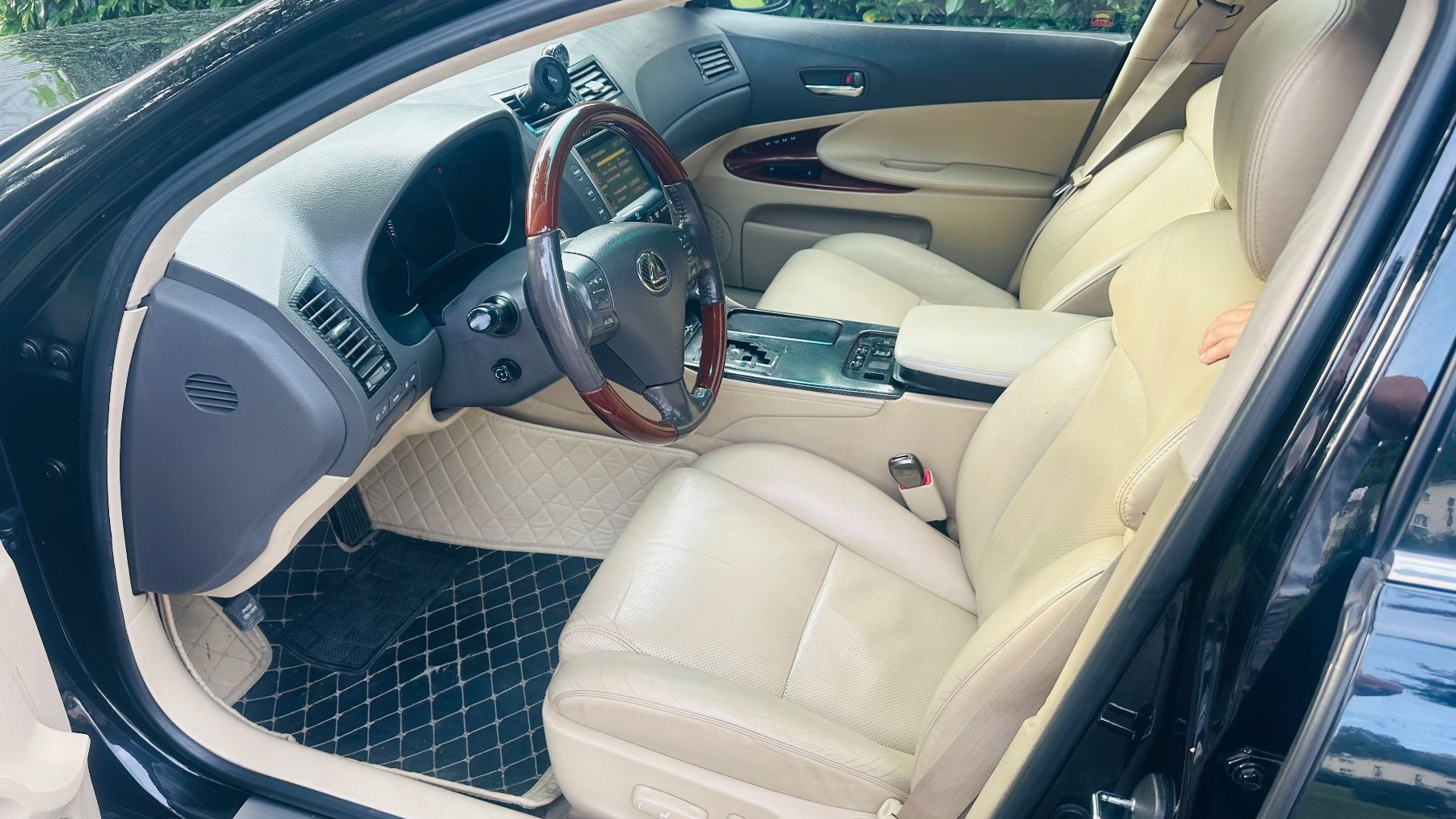 Lexus Automobili: Lexus GS300 Executive 3.0 V6 – Usato da Schlieren venduto da ort_d2bp 5