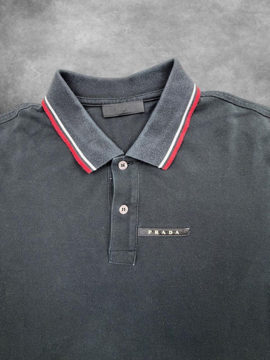 Prada Polo-Shirts: Prada polo – Gebraucht aus Erlinsbach SO von TogaResell 1