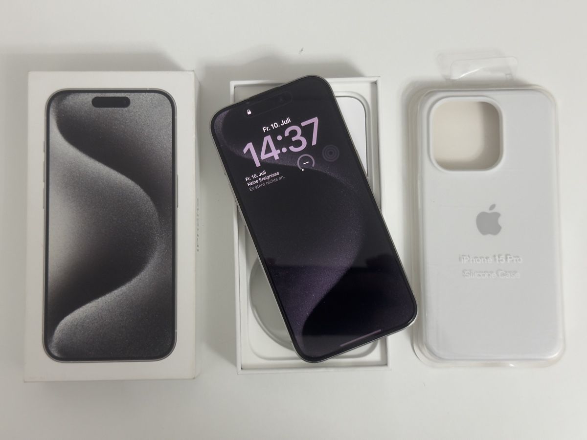 Apple Telefoni cellulari / Smartphones: iPhone 15 Pro weiss – Nuovo (secondo la descrizione) da Bottmingen venduto da S54B32