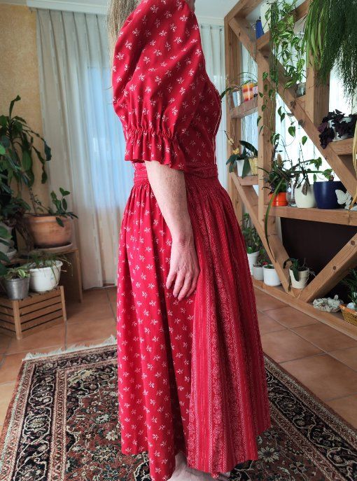Vestiti: Kärntner Dirndl rot – Nuovo (secondo la descrizione) da Hunzenschwil venduto da MuellerAarau 1