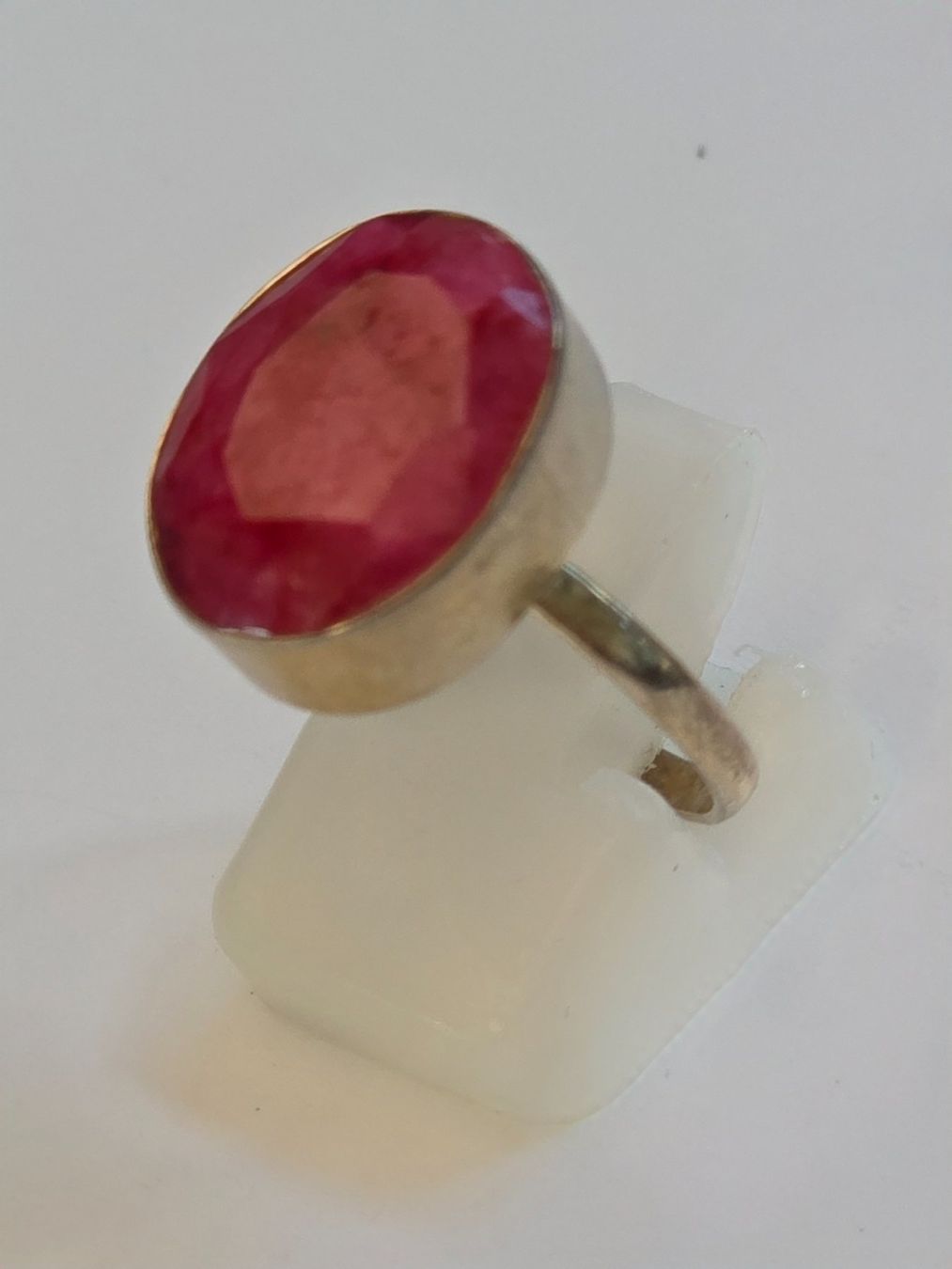 Ringe: Ring Silber mit ovalem Rubin Grösse 53 Neu – Neu (gemäss Beschreibung) aus Zürich von benedikt12 2
