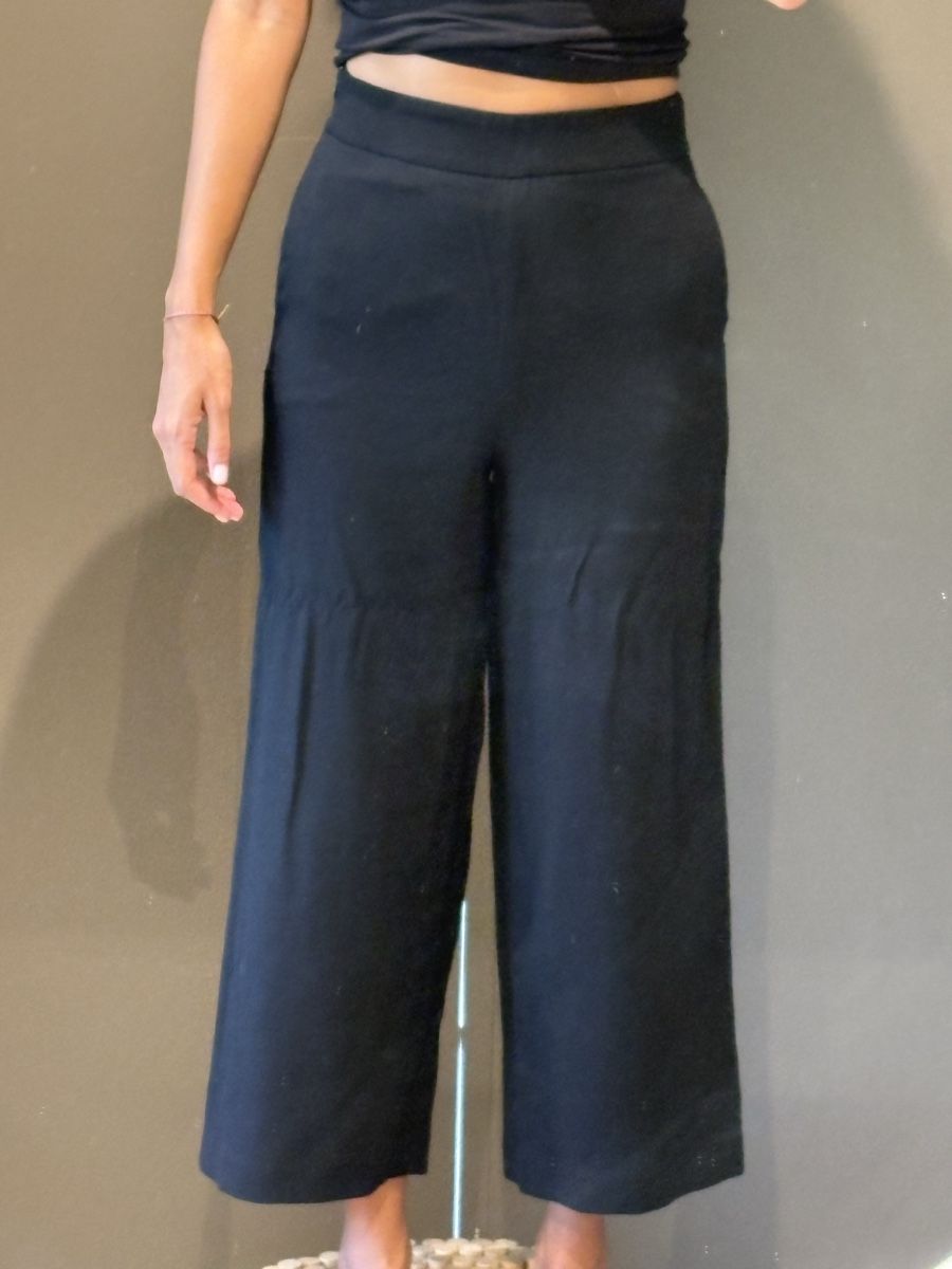 Massimo Dutti Pantaloni: Elegant black short work pants – Usato da La Conversion venduto da chi_td5v