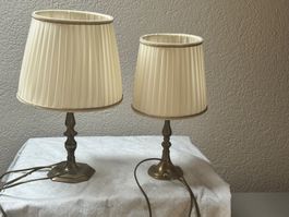 Nachttischlampe