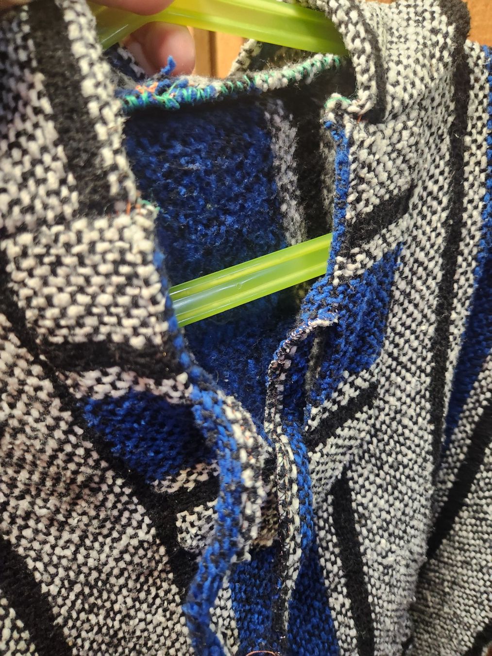 Pullover & Sweatshirts: Pullover blau – Gebraucht aus Basel von mangome 2