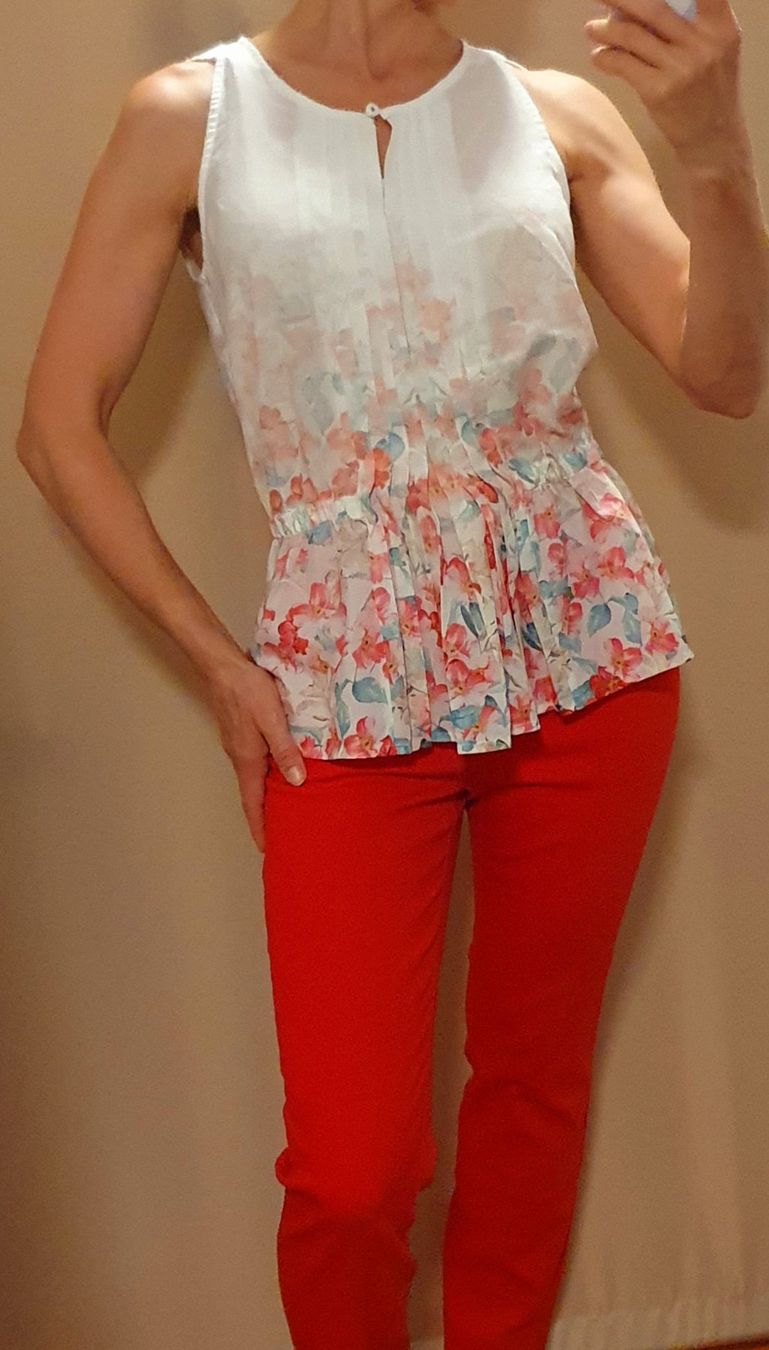 Camicette: Bluse leicht luftig Gr. 34 weiss blumig – Usato da Stansstad venduto da InStyle8