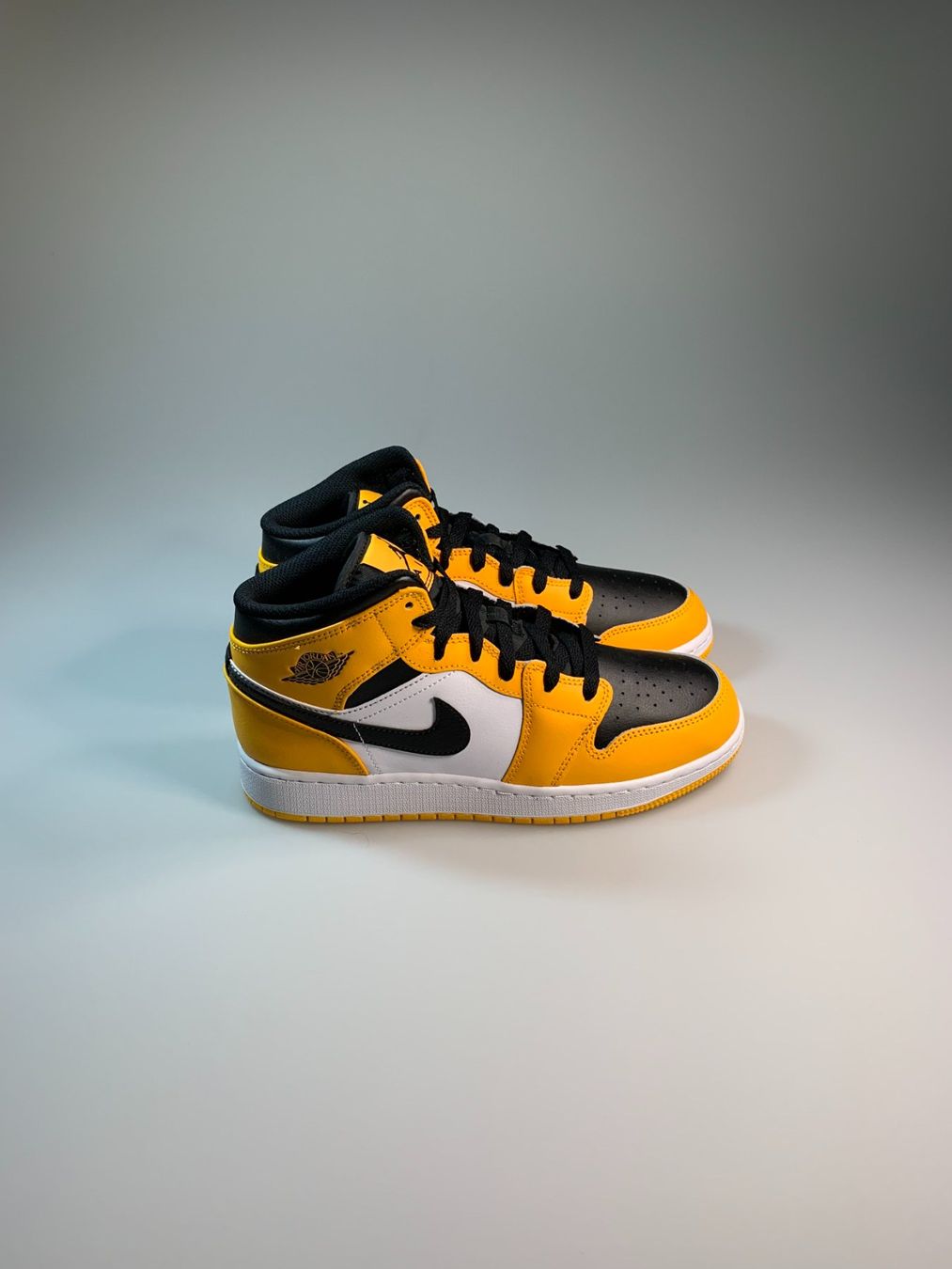 Scarpe da uomo: Jordan 1 Mid Taxi GS – Nuovo e nell'imballaggio originale da Thörishaus venduto da SnkrsVie