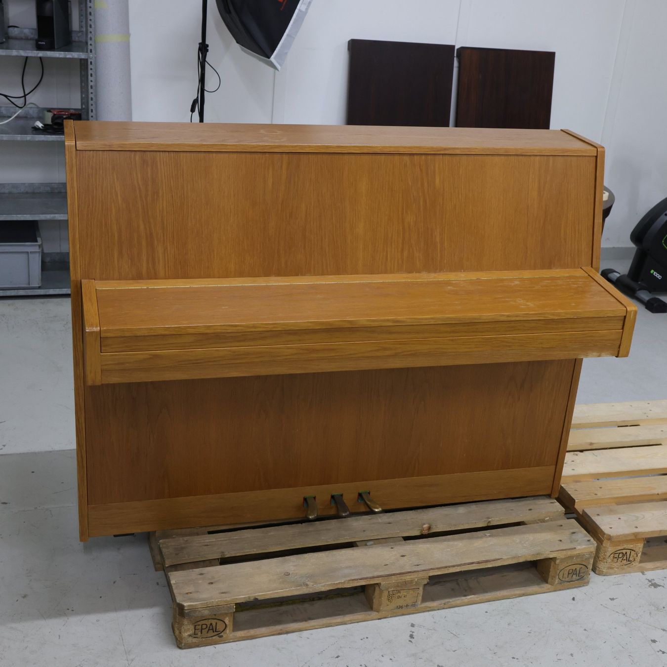 Musikinstrumente: Rippen-Klavier - Einsteigerinstrument – Gebraucht aus Volketswil von brockipfannenstil 1