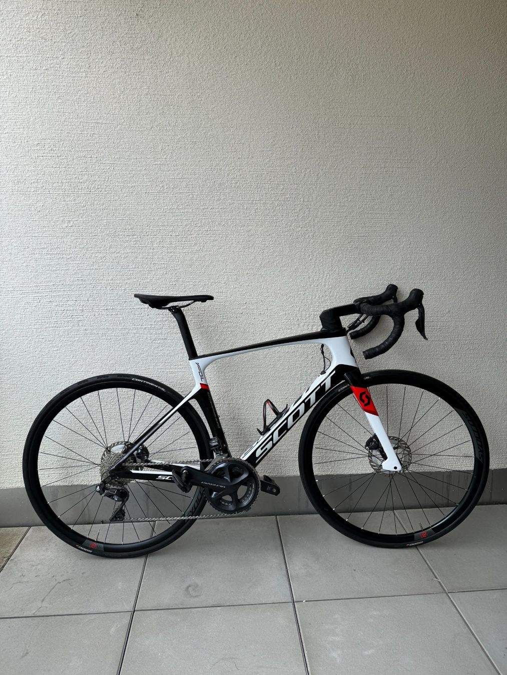 Scott Biciclette: Scott Foil 10 Di2 Aero Rennrad – Usato da Schmerikon venduto da janis2018 1