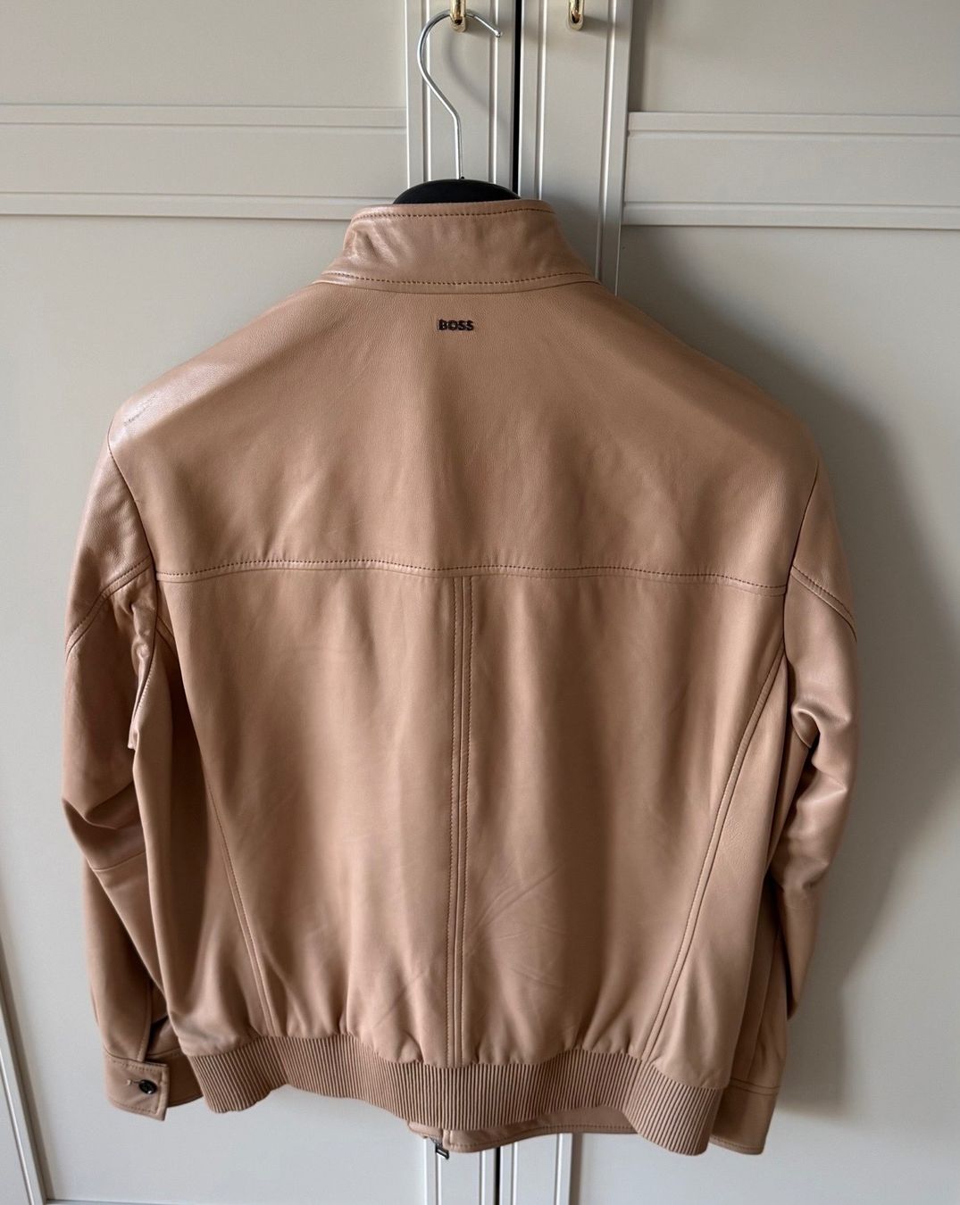 Hugo Boss Giacche: Hugo Boss Lederjacke – Usato da Chur venduto da arlindo.c.silva 1