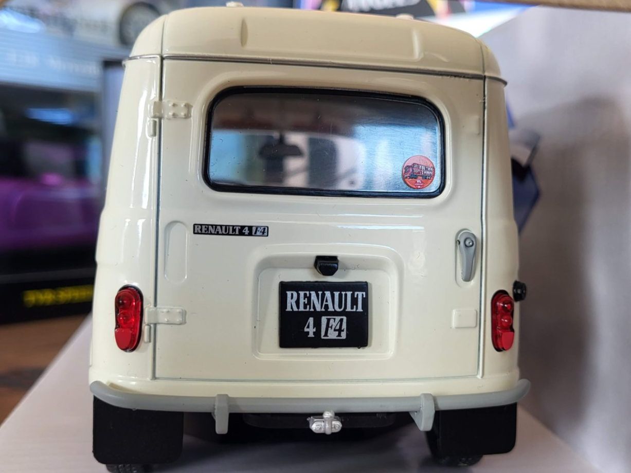 Solido Modellini d'auto: Renault 4LF4 1975 1:18 Solido – Usato da Rothrist venduto da Juana5 3