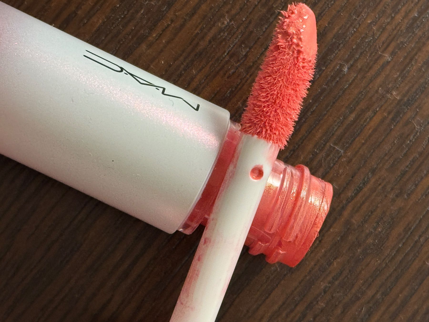 Make-up: MAC, beam liquid blush, Ice Gleam – Usato da Basel venduto da Pacco09 4