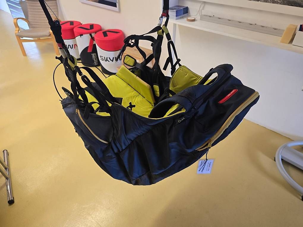 Attrezzatura da arrampicata: Skywalk Cruise Grösse M – Usato da Matzendorf venduto da Flugschule-Jura 1