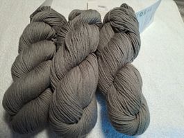 300 Gramm Merinowolle von Rosy Green