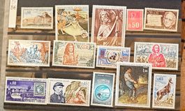 FRANCE timbres neufs ** ~1969-70