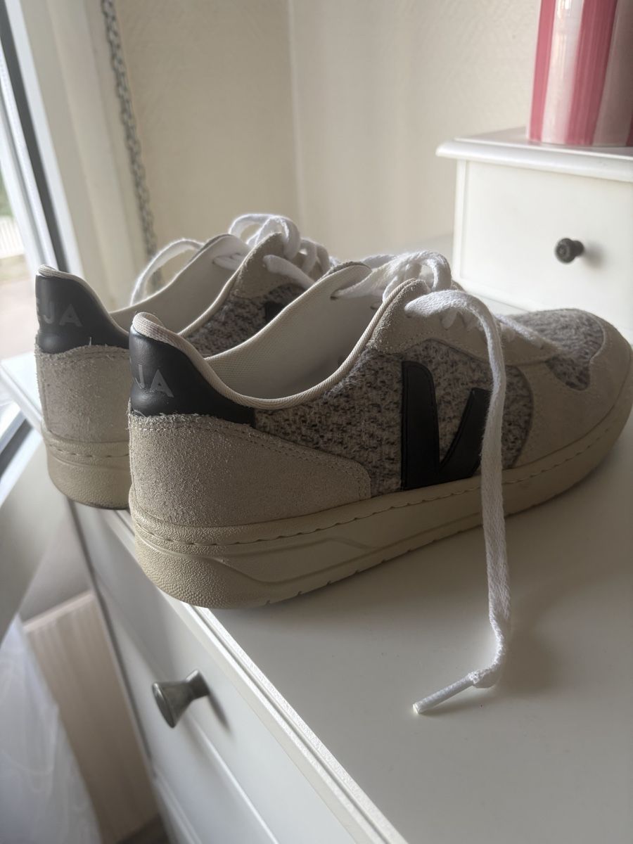 Scarpe da donna: Veya Sneakers Grösse 39 – Usato da Basel venduto da Brunner.T 1