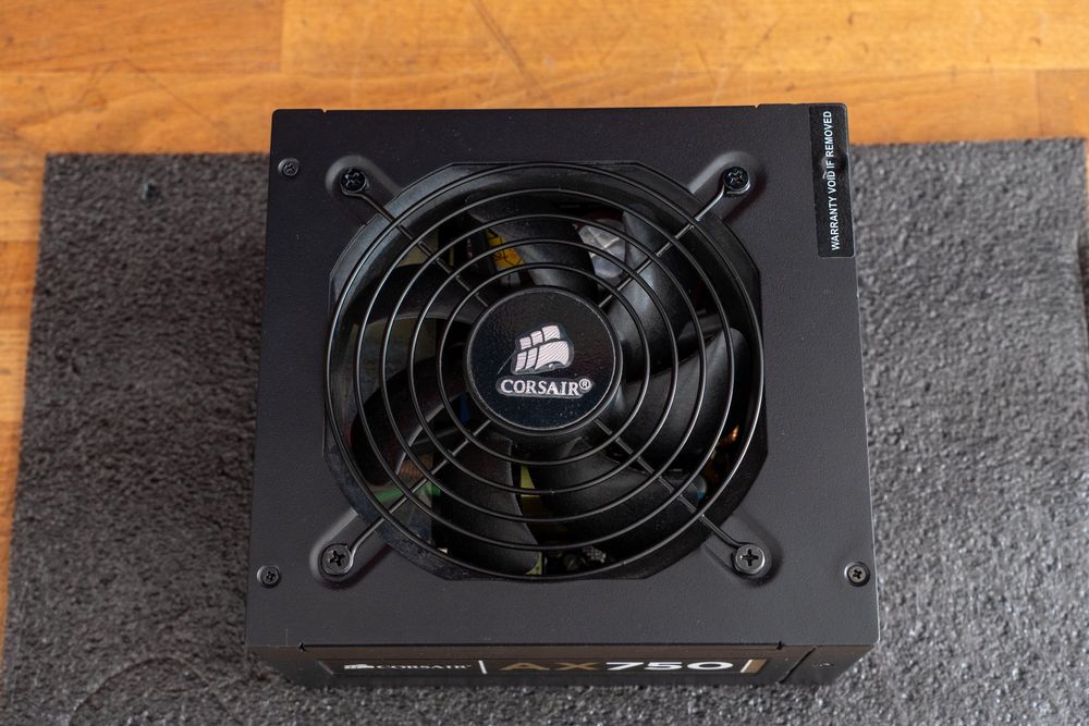 Corsair AX750 Netzteil 750W 80+ Gold modular - Top Zustand! (Gebraucht ...