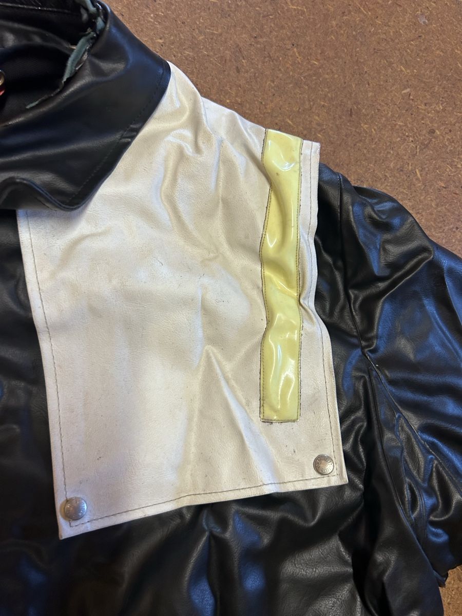 Uniformi: Original Feuerwehr Winter Mantel – Usato da Zürich venduto da Andres6 4
