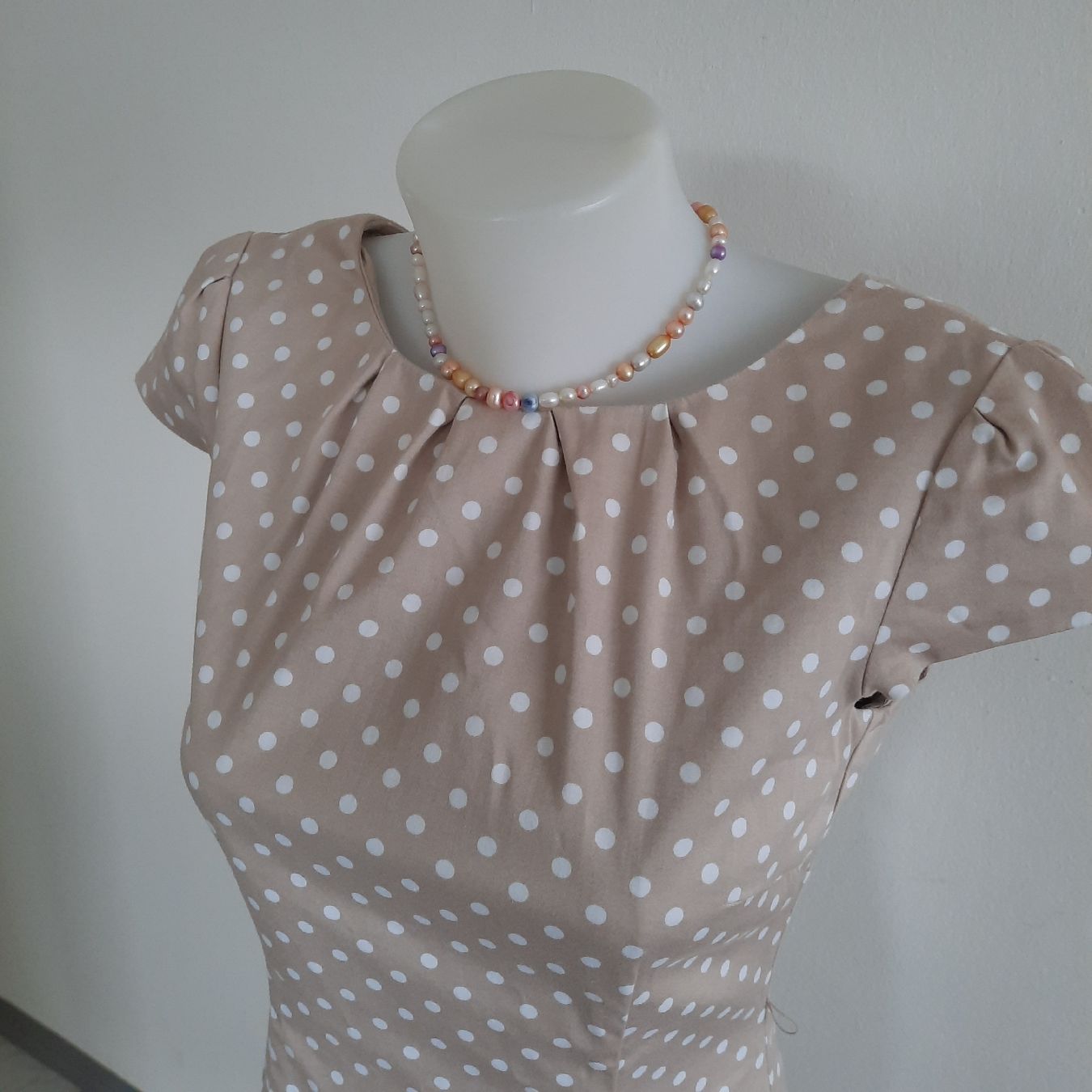 Comma Robes: COMMA, SCHÖNES SOMMERKLEID, GR. 34 – D'occasion à Hinwil par Wuschi40