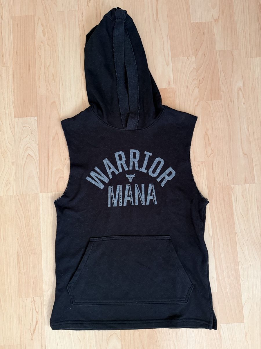 Under Armour Maglioni & Felpe: Under Armour Project Rock Sleeveless Hoodie - boy Medium – Usato da Adliswil venduto da enr_r9rl