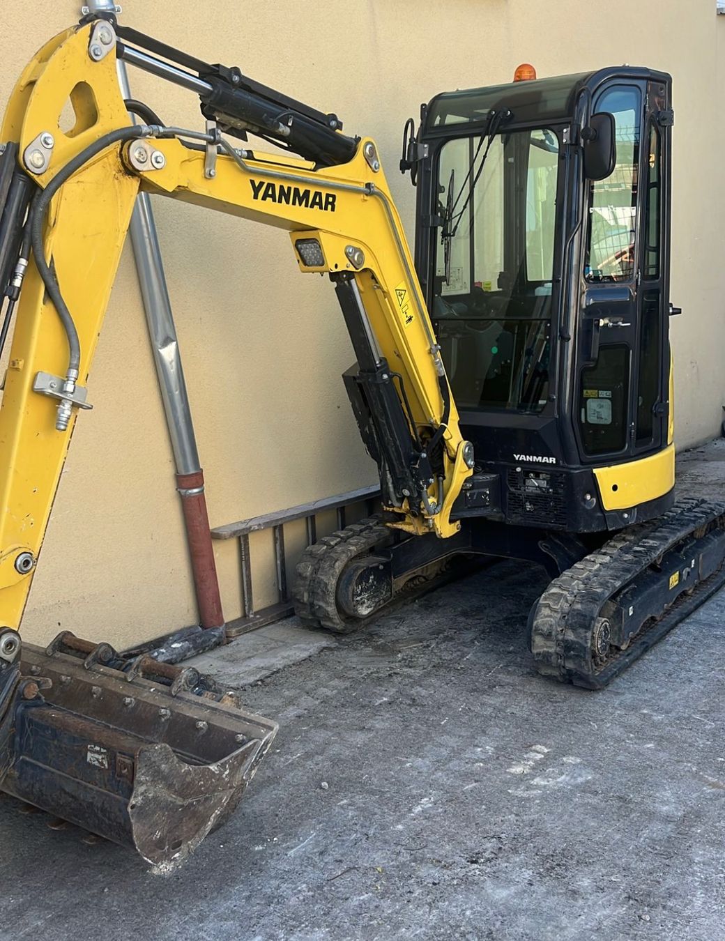 Yanmar Escavatori: Yanmar Vio 26 Bagger – Usato da Bachenbülach venduto da Simivk 6