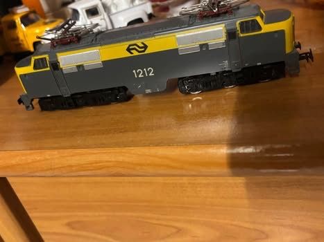 Märklin Modellini di ferrovie: Locomotive Märklin  – Usato da Orbe venduto da car_8grw 5
