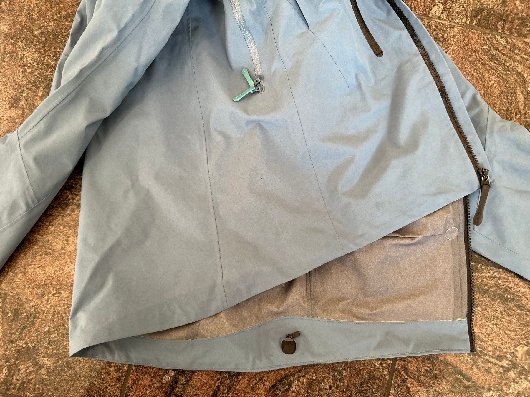 Arcteryx Giacche: Arc'teryx Alpha SV Jacket, Men's Size S | GORE-TEX Shell – Usato da Zürich venduto da jacklondon 7